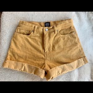 BDG High-Waisted Corduroy Mom Short